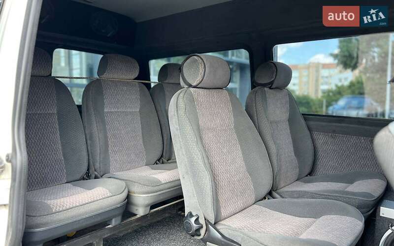 Минивэн Volkswagen Transporter 2005 в Ивано-Франковске