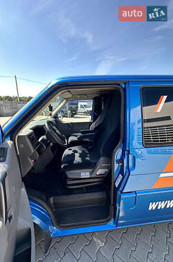Минивэн Volkswagen Transporter 2001 в 