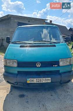 Вантажний фургон Volkswagen Transporter 1999 в Костопілі