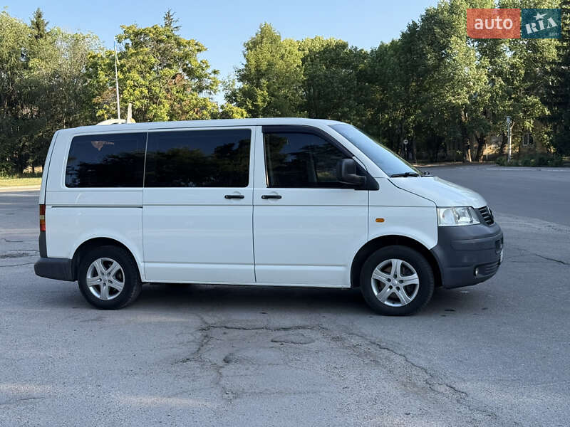 Минивэн Volkswagen Transporter 2006 в 