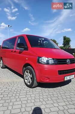 Минивэн Volkswagen Transporter 2010 в 