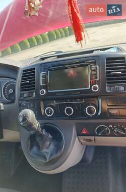 Минивэн Volkswagen Transporter 2010 в 