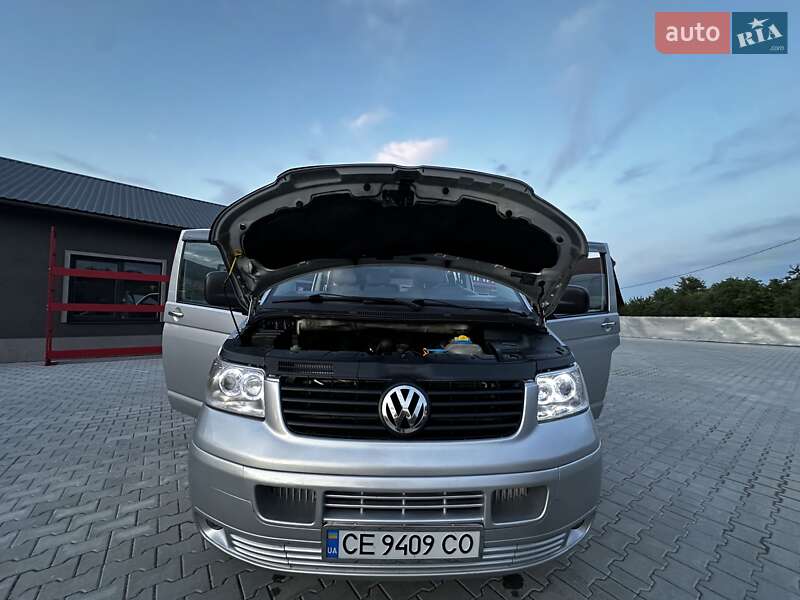 Мінівен Volkswagen Transporter 2004 в Надвірній