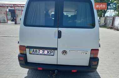 Мінівен Volkswagen Transporter 2000 в 