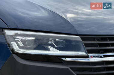 Грузовой фургон Volkswagen Transporter 2021 в 