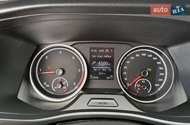 Грузовой фургон Volkswagen Transporter 2021 в 