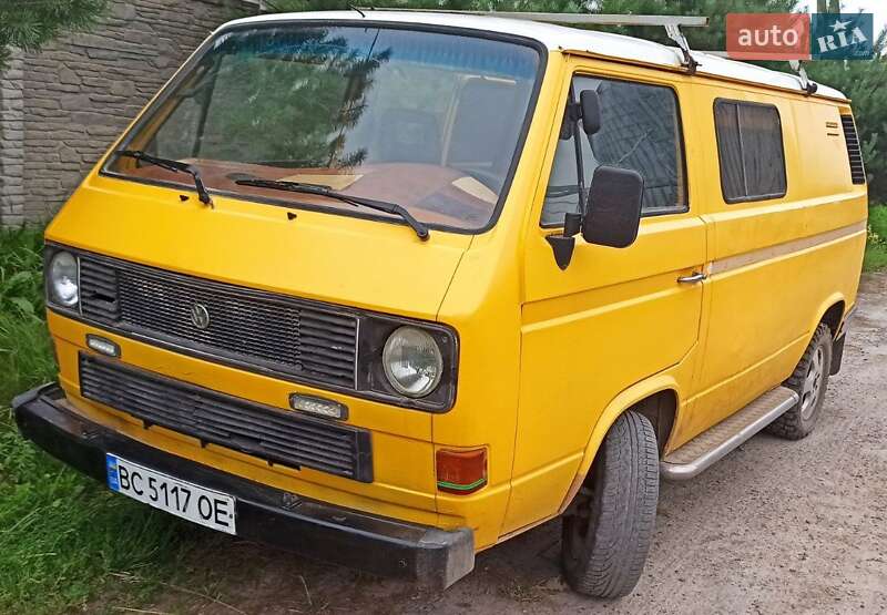 Грузовой фургон Volkswagen Transporter 1987 в 