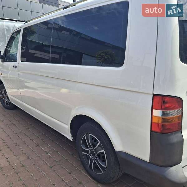 Минивэн Volkswagen Transporter 2006 в Ужгороде