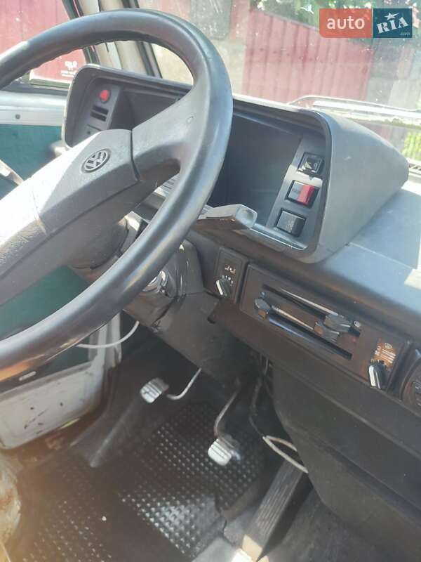 Минивэн Volkswagen Transporter 1989 в Костополе