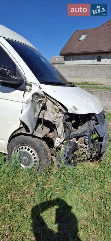 Минивэн Volkswagen Transporter 2005 в Ужгороде