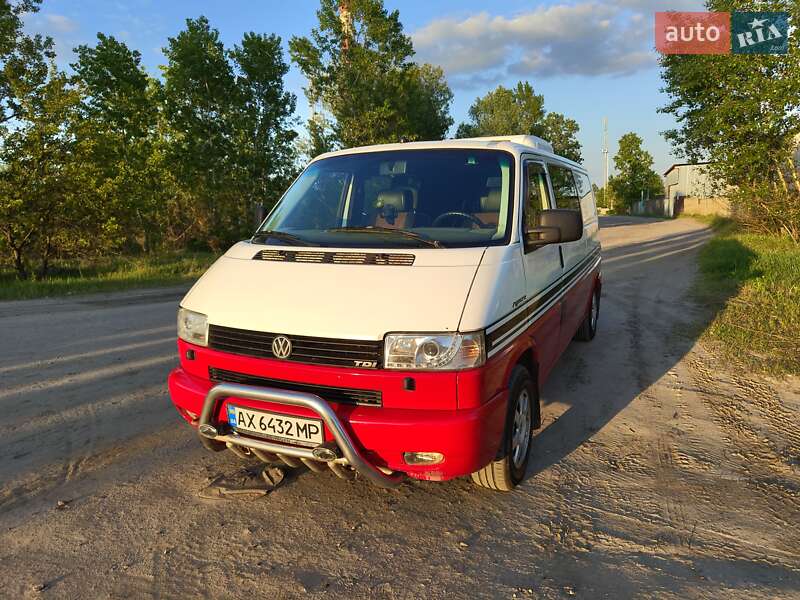 Грузопассажирский фургон Volkswagen Transporter 2000 в Харькове