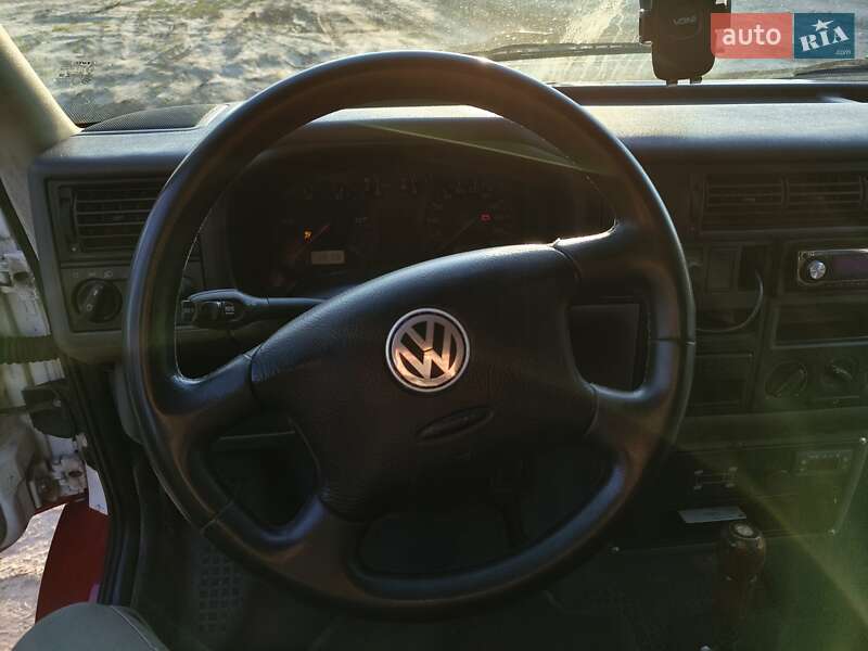 Грузопассажирский фургон Volkswagen Transporter 2000 в Харькове