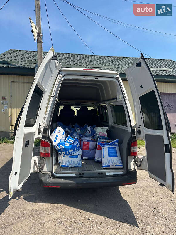 Минивэн Volkswagen Transporter 2015 в Брусилове