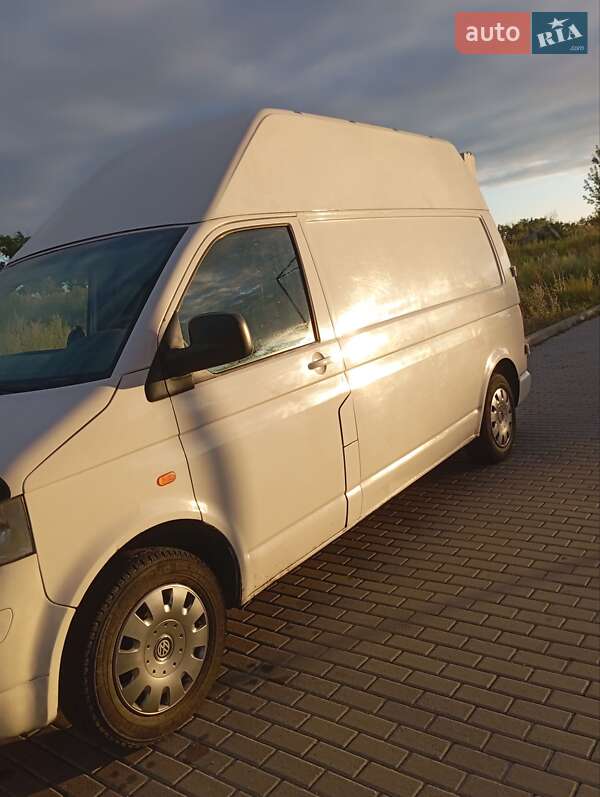 Грузовой фургон Volkswagen Transporter 2007 в Киеве
