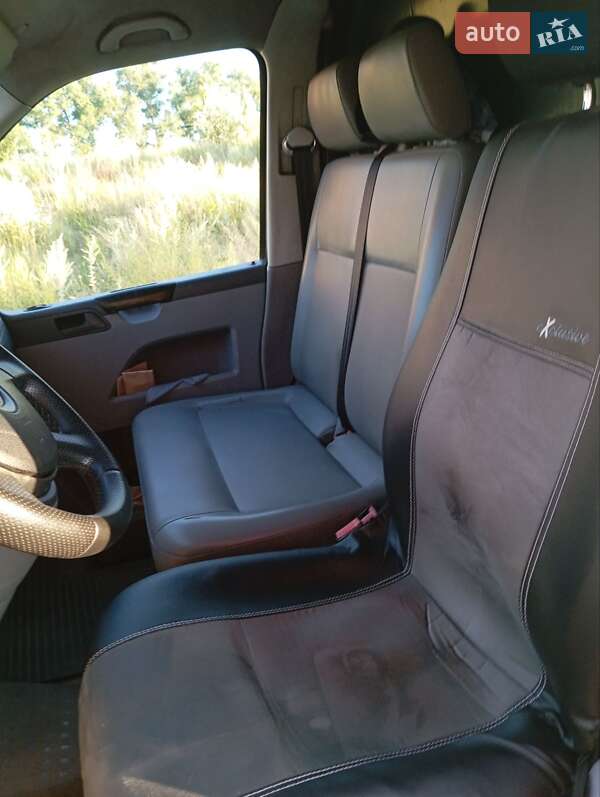 Грузовой фургон Volkswagen Transporter 2007 в Киеве
