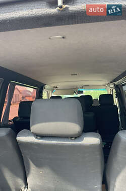 Минивэн Volkswagen Transporter 2000 в 