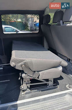 Минивэн Volkswagen Transporter 2015 в 