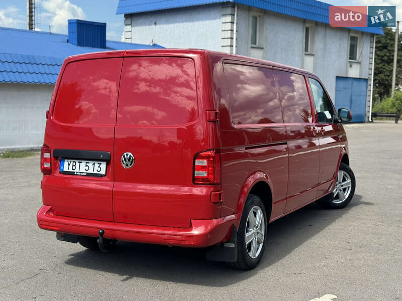 Грузовой фургон Volkswagen Transporter 2016 в Радивилове