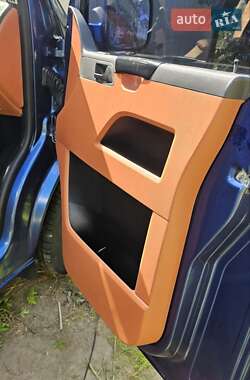 Минивэн Volkswagen Transporter 2003 в 
