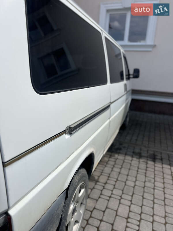 Минивэн Volkswagen Transporter 1995 в Черновцах
