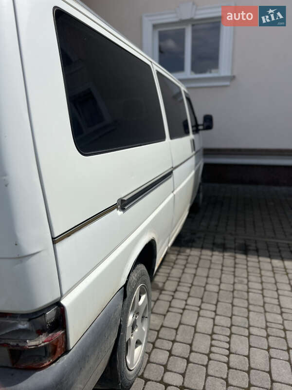 Минивэн Volkswagen Transporter 1995 в Черновцах