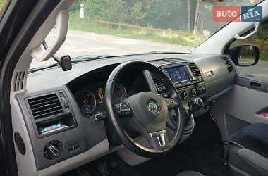 Минивэн Volkswagen Transporter 2012 в 