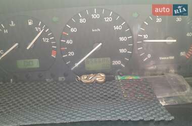 Минивэн Volkswagen Transporter 1998 в 