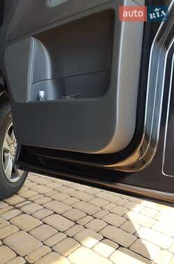 Мінівен Volkswagen Transporter 2008 в 