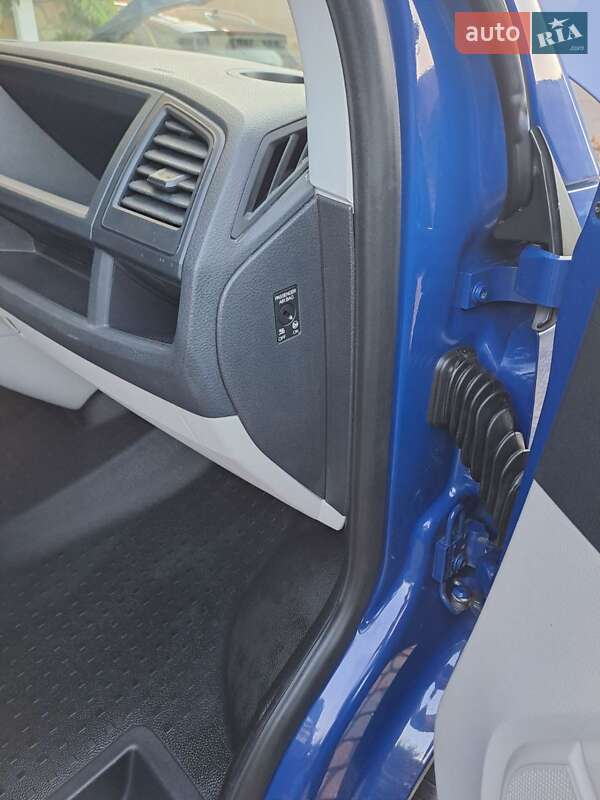 Микроавтобус Volkswagen Transporter 2017 в Ровно