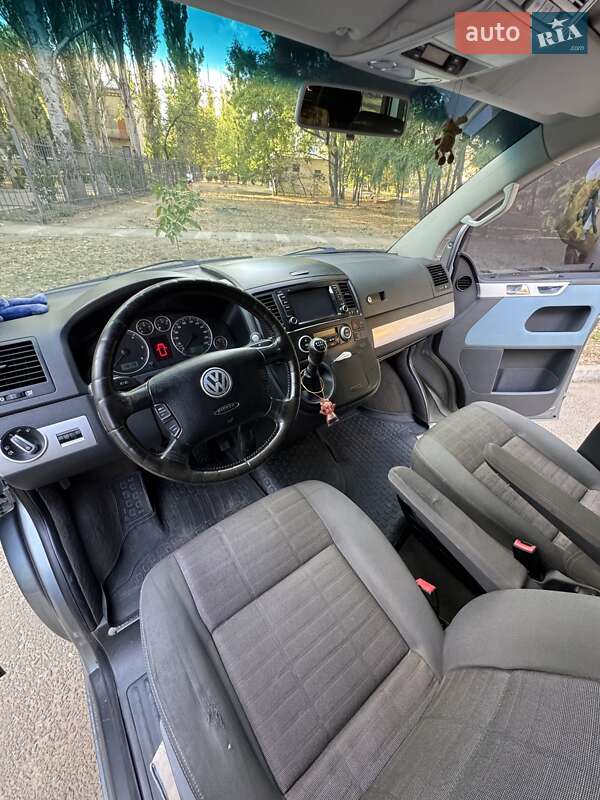 Минивэн Volkswagen Transporter 2005 в Николаеве