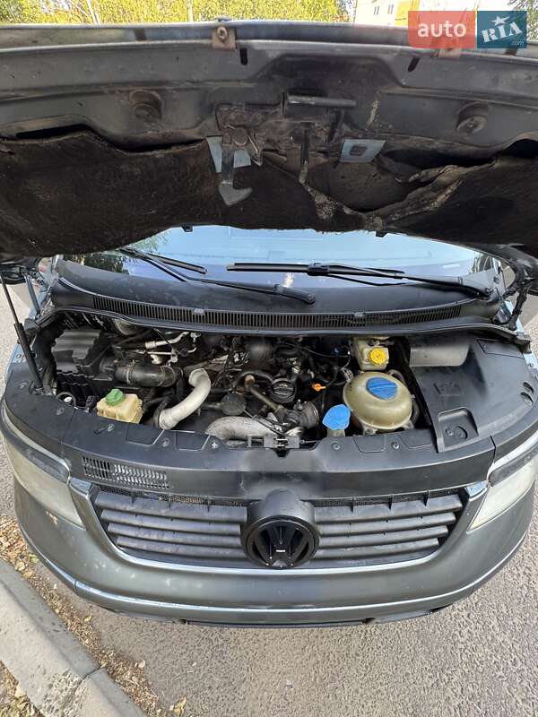 Минивэн Volkswagen Transporter 2005 в Николаеве