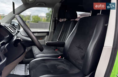 Минивэн Volkswagen Transporter 2015 в 