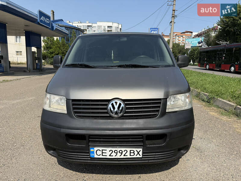 Минивэн Volkswagen Transporter 2009 в Черновцах