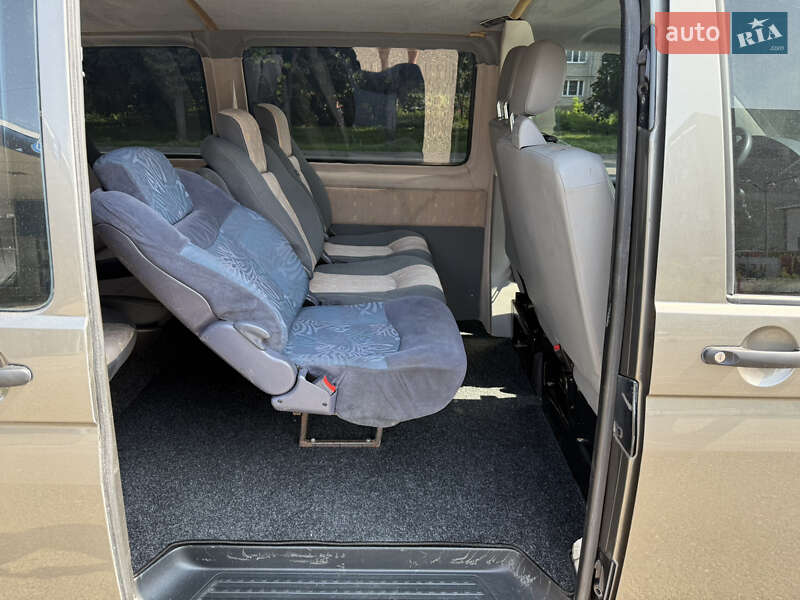 Минивэн Volkswagen Transporter 2009 в Черновцах