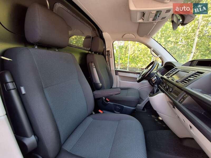 Грузовой фургон Volkswagen Transporter 2018 в Бердичеве фото 4 Грузовой фургон Volkswagen Transporter 2018 в Бердичеве
