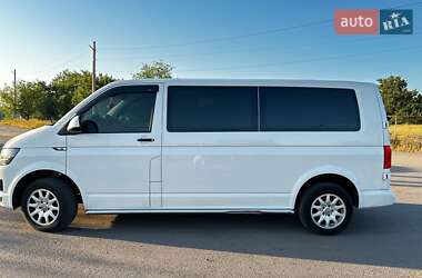 Минивэн Volkswagen Transporter 2016 в 