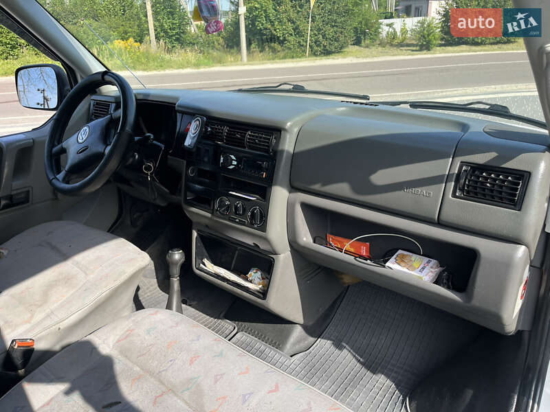 Минивэн Volkswagen Transporter 2000 в Почаеве