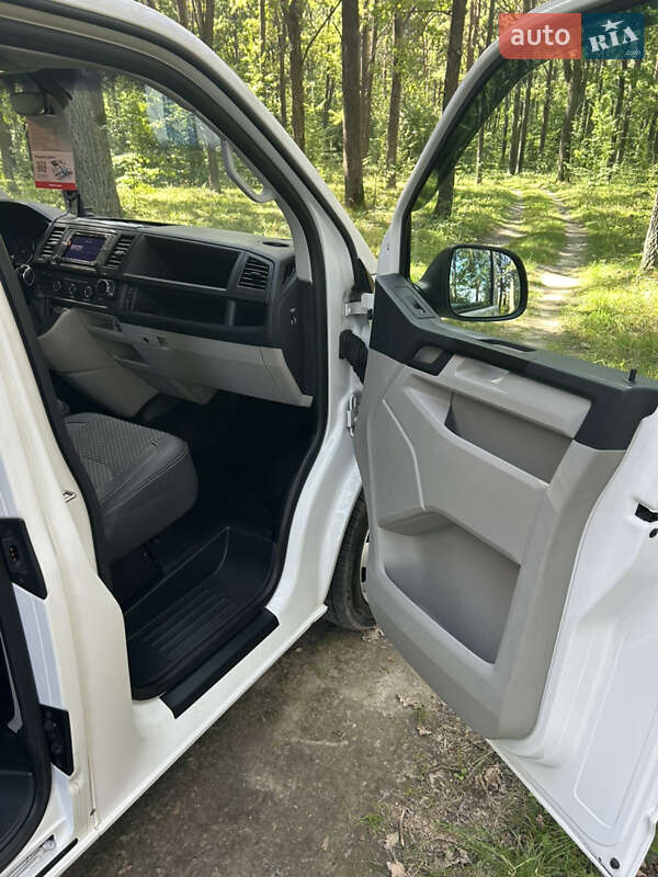 Мінівен Volkswagen Transporter 2018 в Житомирі