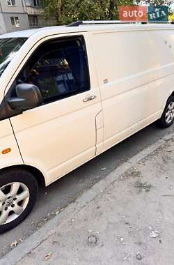 Грузовой фургон Volkswagen Transporter 2005 в Херсоне