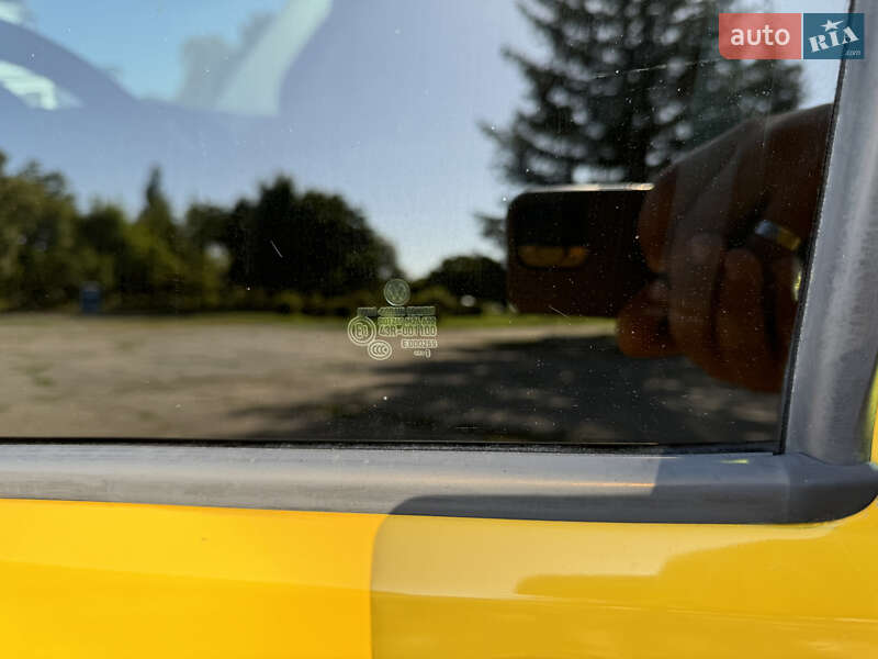 Грузовой фургон Volkswagen Transporter 2011 в Чугуеве