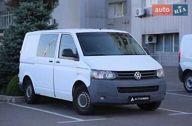 Грузопассажирский фургон Volkswagen Transporter 2012 в Киеве