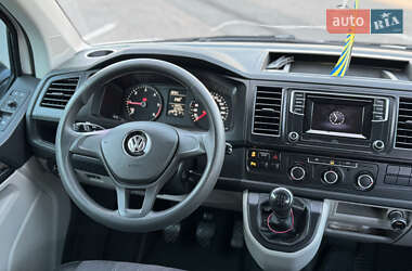 Минивэн Volkswagen Transporter 2015 в 
