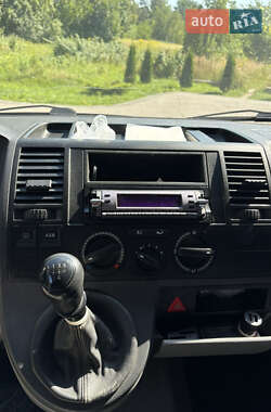 Грузовой фургон Volkswagen Transporter 2006 в 