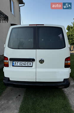 Минивэн Volkswagen Transporter 2004 в 