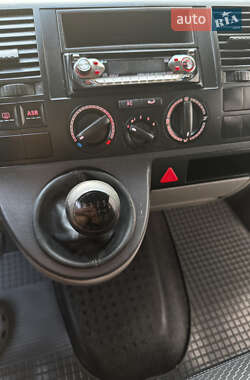Минивэн Volkswagen Transporter 2004 в 