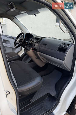 Минивэн Volkswagen Transporter 2004 в 