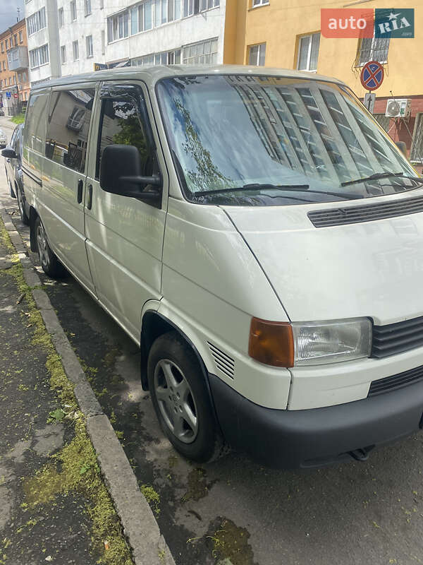 Минивэн Volkswagen Transporter 2000 в Хмельницком