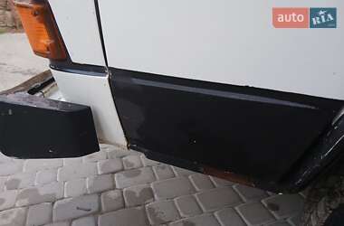 Грузопассажирский фургон Volkswagen Transporter 1986 в 
