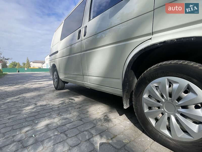 Минивэн Volkswagen Transporter 2000 в Городке