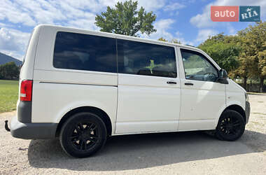 Минивэн Volkswagen Transporter 2010 в 